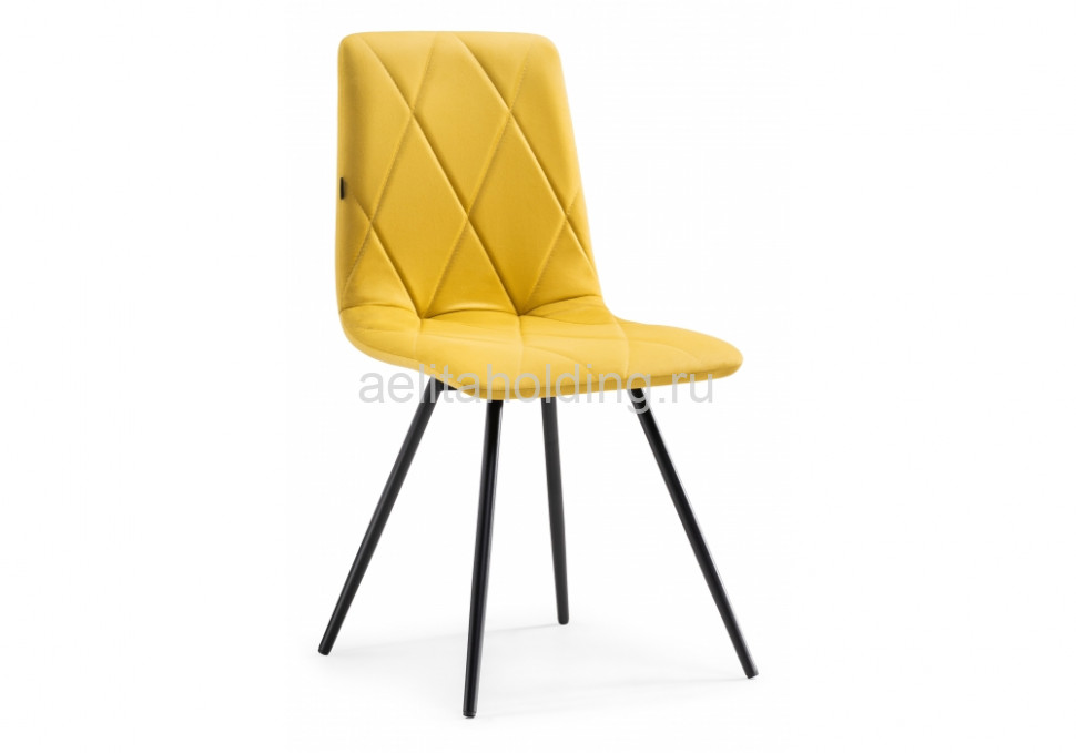 Желтый стул на металлокаркасе